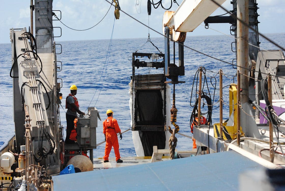 Who Pays for Seafarer Repatriation? Repatriation Rights for Seafarers Under MLC 2006